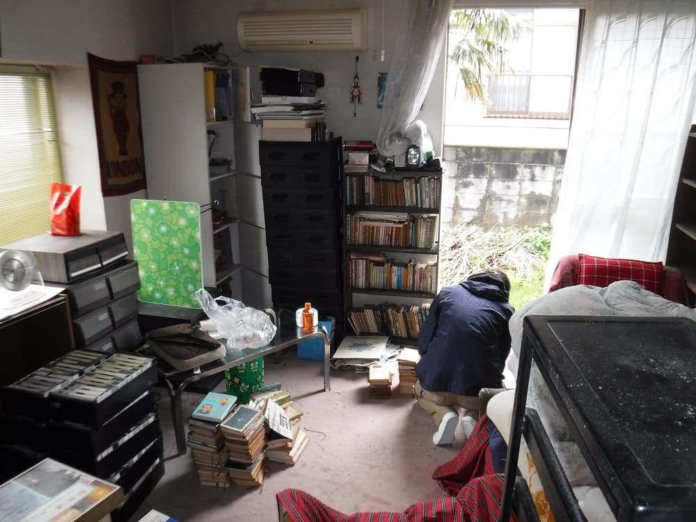 古本をまとめているの様子